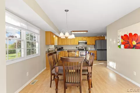 Dining - 3109 E Northmor, Adrian, MI 49221 photo 4 of 4