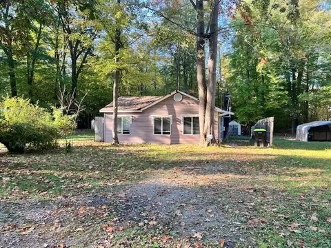 912 Arbor, Lake, MI 48632