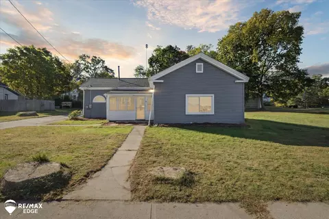 106 Hamilton, Byron, MI 48418