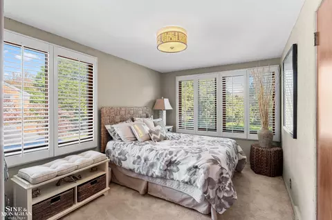 Bedroom - 709 Lakepointe, Grosse Pointe Park, MI 48230 photo 6 of 7