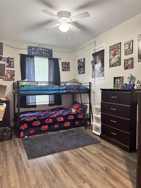 Bedroom - 4876 Cedar Dr, Gladwin, MI 48624 photo 2 of 3