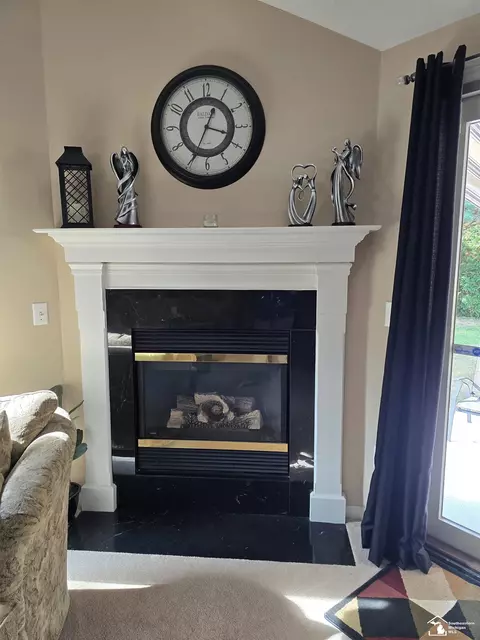 Living - 1670 Spruce #1, Temperance, MI 48182 photo 2 of 2