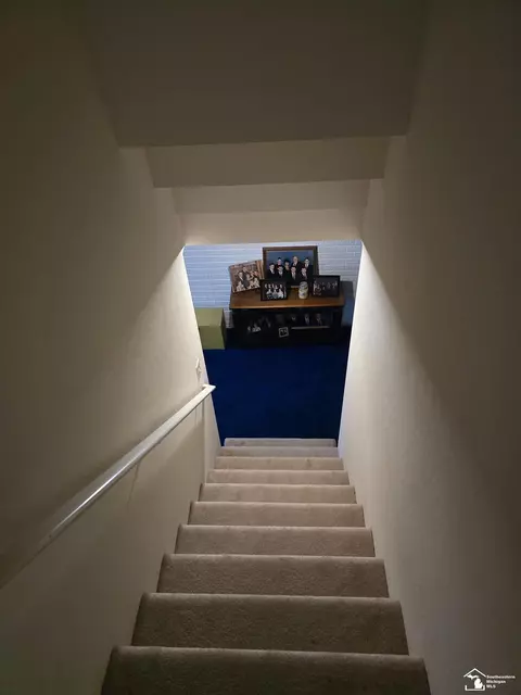 Entry Way - 1670 Spruce #1, Temperance, MI 48182 photo 1 of 1