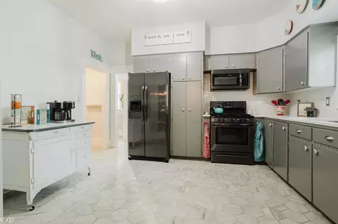 Kitchen - 202 S Ninth, Saint Clair, MI 48079 photo 2 of 4
