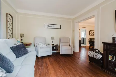 Living - 202 S Ninth, Saint Clair, MI 48079 photo 2 of 4