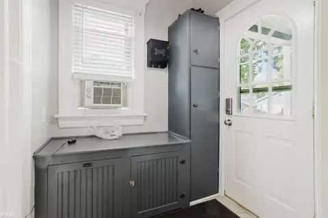 Entry Way - 202 S Ninth, Saint Clair, MI 48079 photo 1 of 3