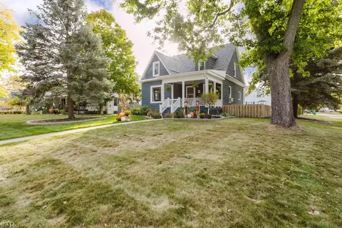 Exterior - 202 S Ninth, Saint Clair, MI 48079 photo 3 of 18
