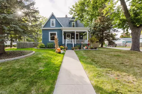 Exterior - 202 S Ninth, Saint Clair, MI 48079 photo 2 of 18
