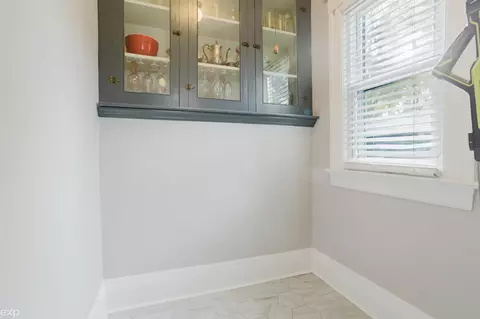Entry Way - 202 S Ninth, Saint Clair, MI 48079 photo 2 of 3
