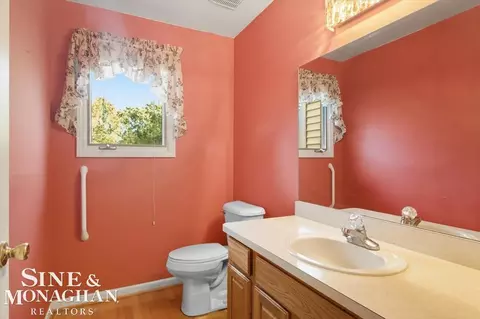 Bath - 1779 Mack, Leonard, MI 48367 photo 2 of 4