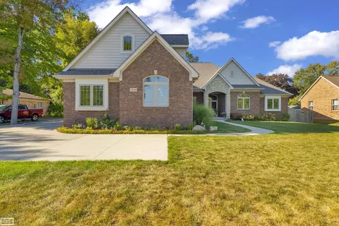 50341 Jefferson, New Baltimore, MI 48047