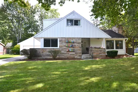 3614 Mckeith, Midland, MI 48640
