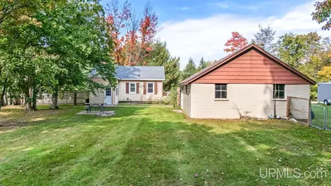 Exterior - 5273 18th, Escanaba, MI 49829 photo 3 of 6