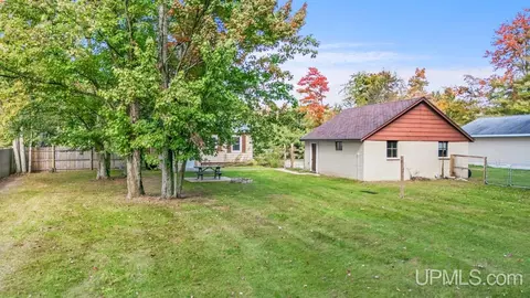 Exterior - 5273 18th, Escanaba, MI 49829 photo 4 of 6