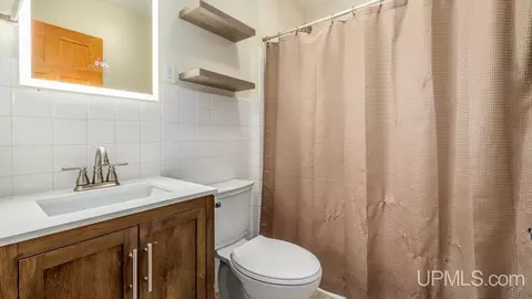 Bath - 5273 18th, Escanaba, MI 49829 photo 1 of 1
