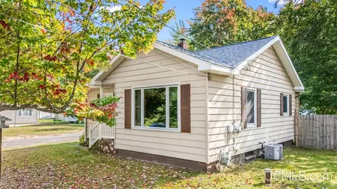 Exterior - 5273 18th, Escanaba, MI 49829 photo 1 of 6