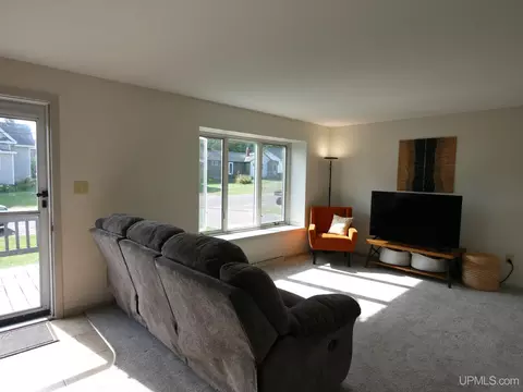Living - 68 4th, South Range, MI 49963 photo 1 of 6