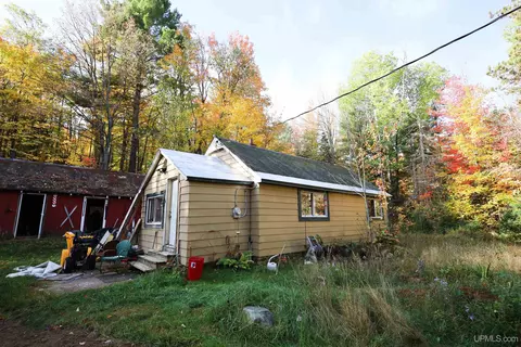 Exterior - 24 Braastads, Ishpeming, MI 49849 photo 16 of 18