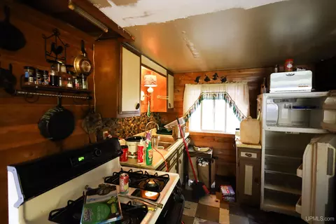Kitchen - 24 Braastads, Ishpeming, MI 49849 photo 1 of 1