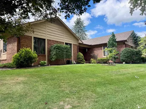 6991 Streamview, Lambertville, MI 48144