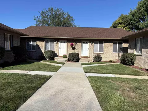 26715 Villa Calabrese, Warren, MI 48091