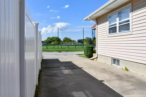 2107 S Jefferson, Bay City, MI 48708 photo 48