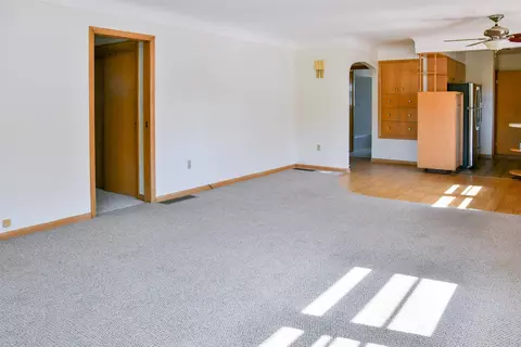 2107 S Jefferson, Bay City, MI 48708 photo 3