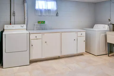 2107 S Jefferson, Bay City, MI 48708 photo 35