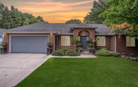 3285 Norton Lawn, Rochester Hills, MI 48307