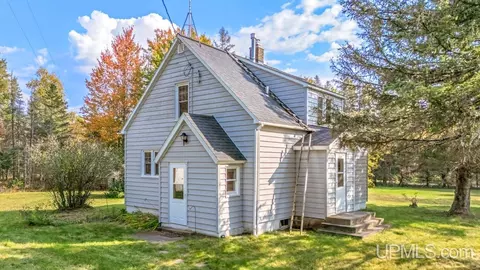 4296 Cedar 36th, Rock, MI 49880