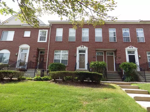 42633 Park Cresent, Sterling Heights, MI 48313