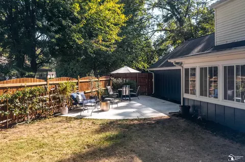 Exterior - 7986 Mohawk, Temperance, MI 48182 photo 11 of 11
