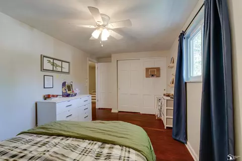 Bedroom - 7986 Mohawk, Temperance, MI 48182 photo 6 of 6