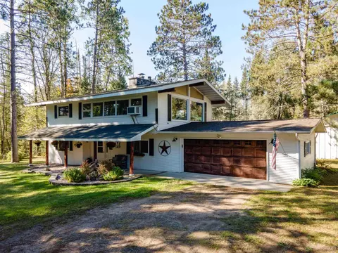 5151 Stricker, Florence, WI 54121