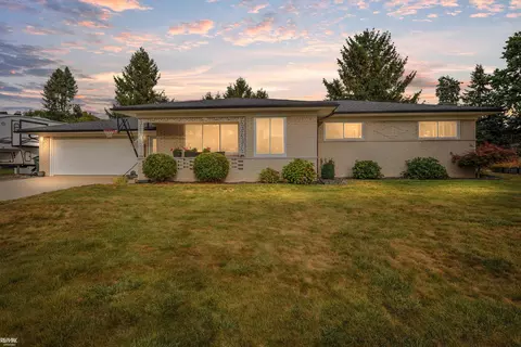 53320 Franklin, Shelby Township, MI 48316