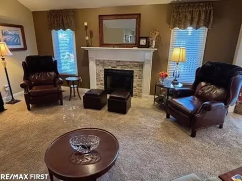 Living - 50187 Madison, Macomb, MI 48044 photo 2 of 5