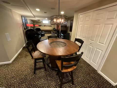 Dining - 50187 Madison, Macomb, MI 48044 photo 3 of 3