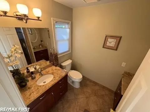 Bath - 50187 Madison, Macomb, MI 48044 photo 2 of 8