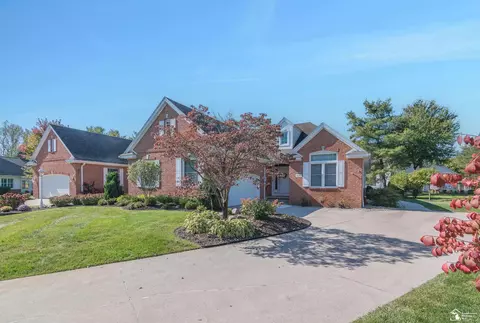 3216 Ravine Holw, Lambertville, MI 48144