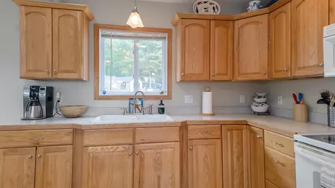 Kitchen - 5241 Pointview, Harrison, MI 48625 photo 6 of 6