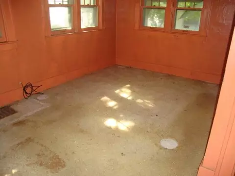 930 Belmont, Flint, MI 48503 photo 7
