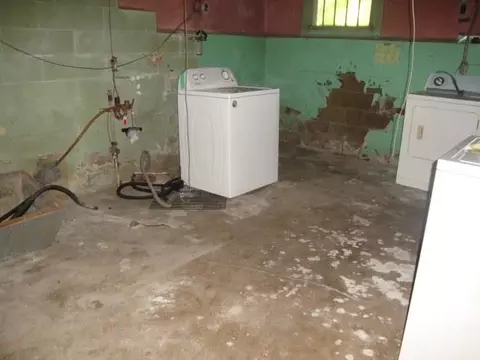 930 Belmont, Flint, MI 48503 photo 10