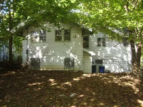 930 Belmont, Flint, MI 48503 photo 3