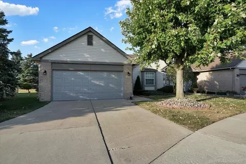16341 Scenic, Clinton Township, MI 48038
