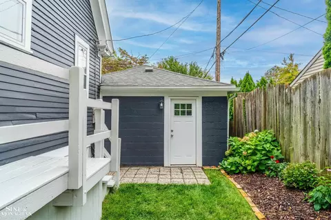 Exterior - 65 Mapleton, Grosse Pointe Farms, MI 48236 photo 4 of 7