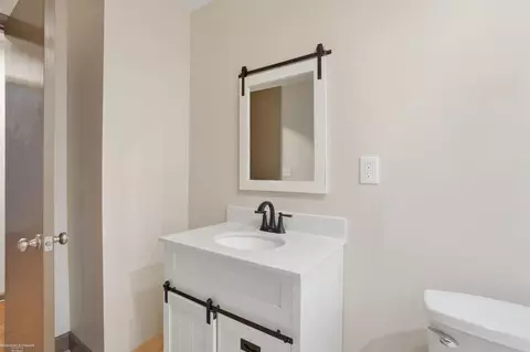 Bath - 17108 Mulberry, Riverview, MI 48193 photo 2 of 3