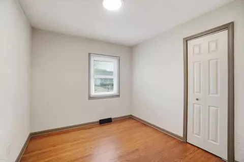 Bedroom - 17108 Mulberry, Riverview, MI 48193 photo 4 of 5
