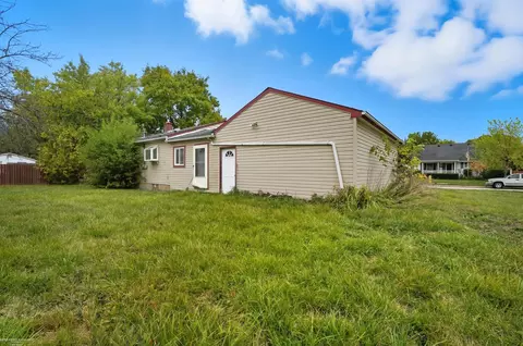 Exterior - 17108 Mulberry, Riverview, MI 48193 photo 4 of 6