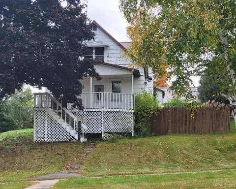 434 Chestnut, Norway, MI 49870