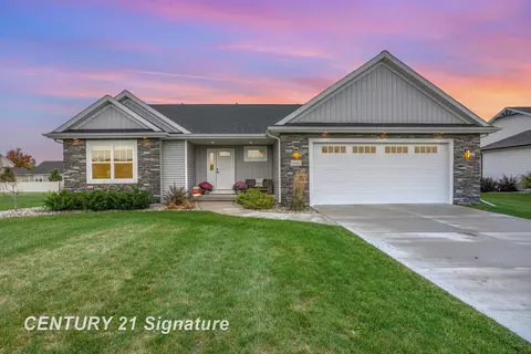 10585 Prairie Vw, Freeland, MI 48623